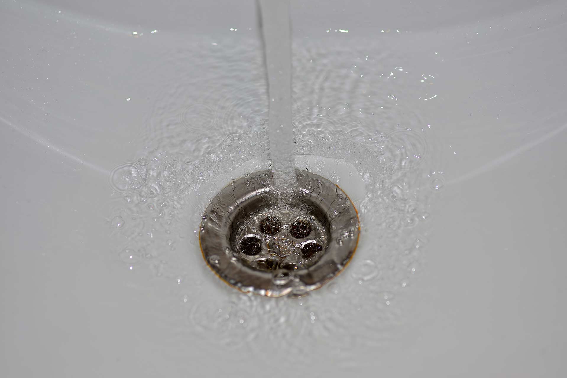 A2B Drains provides services to unblock blocked sinks and drains for properties in East Barnet.